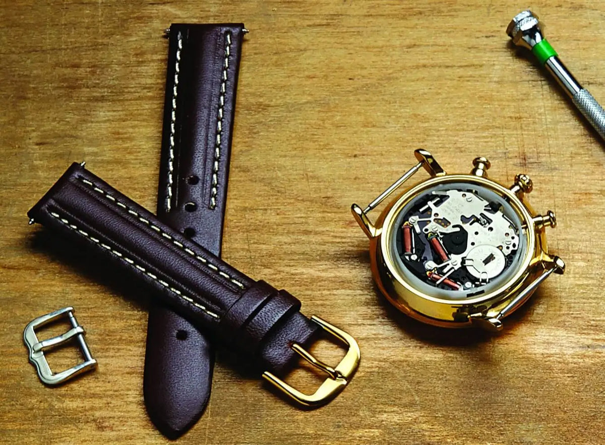 While-you-wait watch battery replacement and estate jewelry buying services for Brookline clients